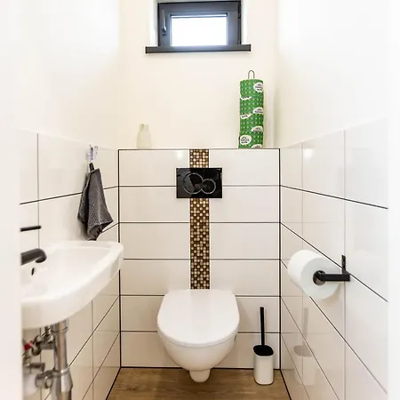Private Sunny With Free Parking 24-7 Self Check-in * Zvolen