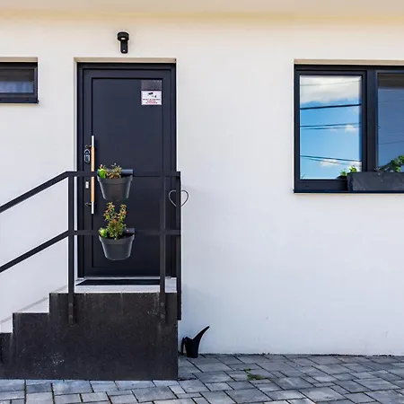 Private Sunny With Free Parking 24-7 Self Check-in *