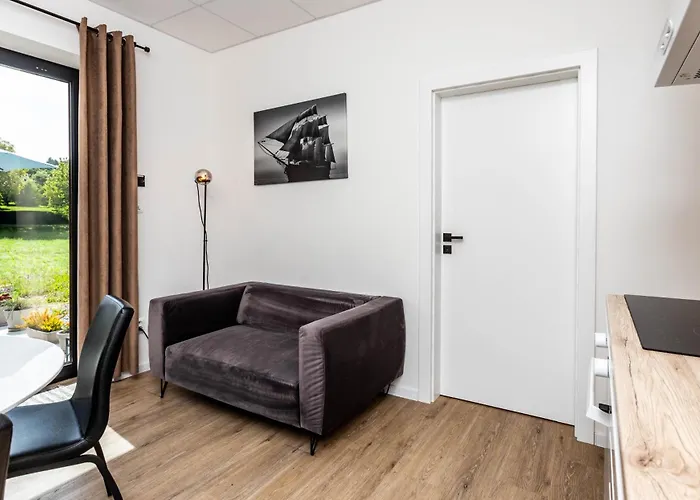 Private Sunny With Free Parking 24-7 Self Check-in Appartement *