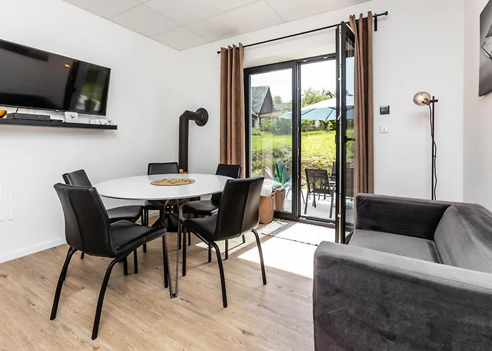 Private Sunny With Free Parking 24-7 Self Check-in